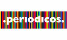 Logotipo do Portal Periódicos Capes. Fundo com listras coloridas em diversas cores, com a palavra periódicos, na cor branca.