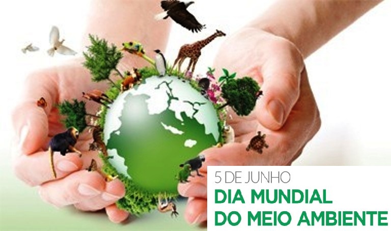 Imagem de duas mãos juntas que seguram um globo, representando a terra, de onde saem diversos animais e árvores. No canto direito lê-se, em letras verdes: 5 de junho. Dia Mundial do Meio Ambiente.